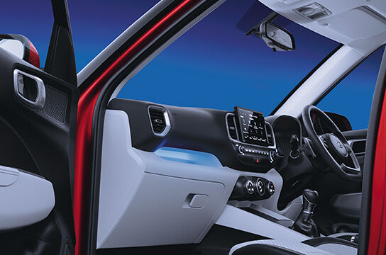 hyundai venue facelift launch date